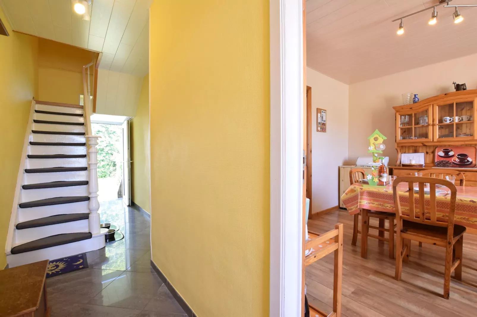Le Simplement 2-Reception hall