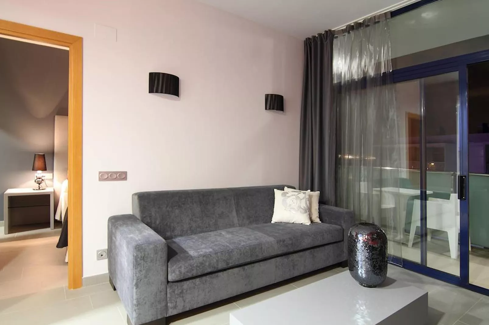 APOLO SUITES RENTALMAR 4/6-Salon