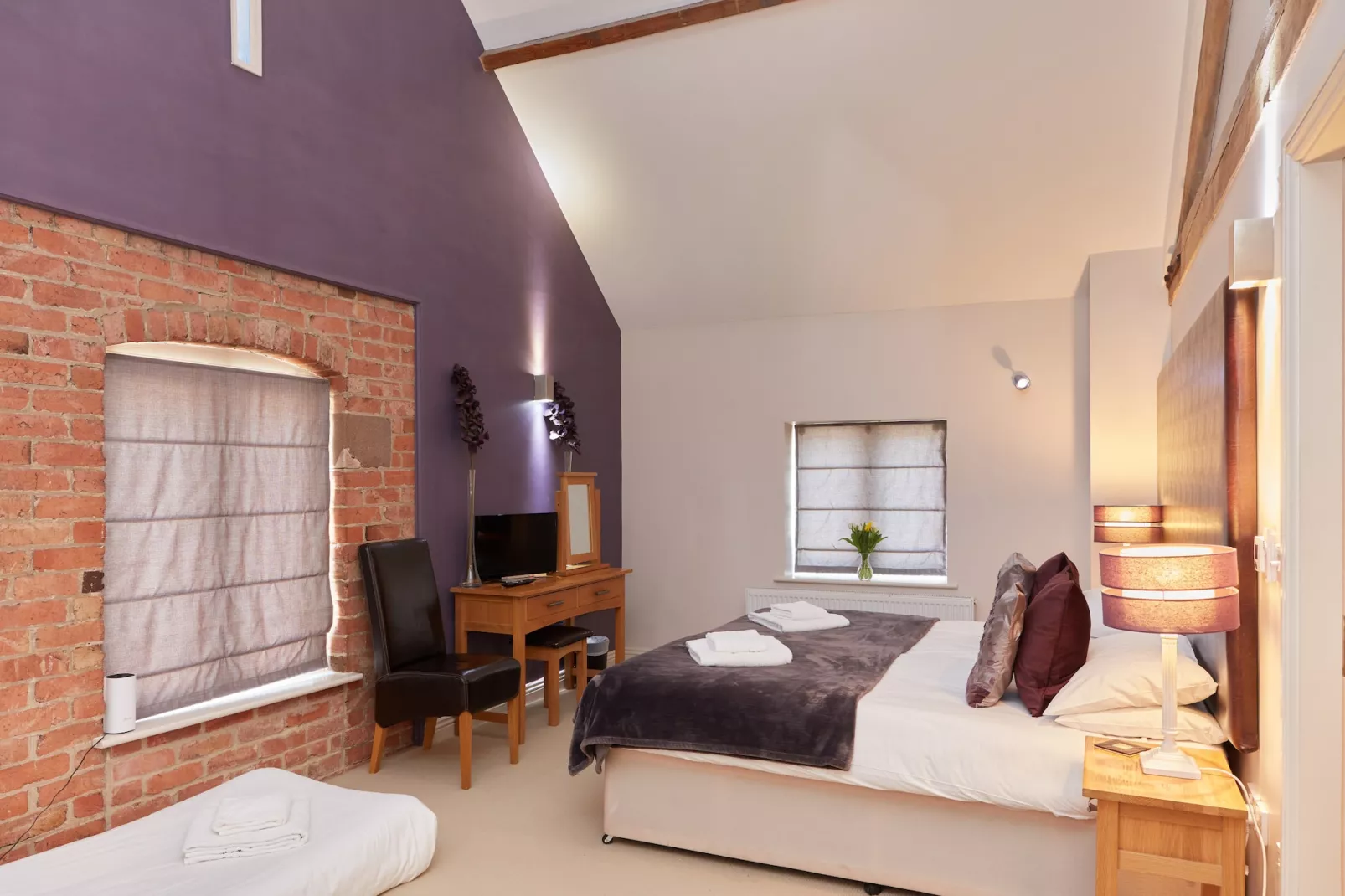 Nether Burrows Farm-Bedroom
