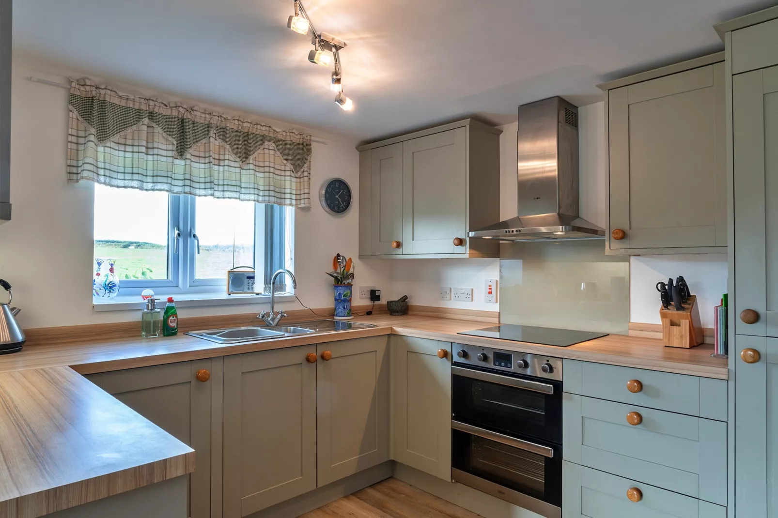 The Barn at Prowses Farm-Kitchen