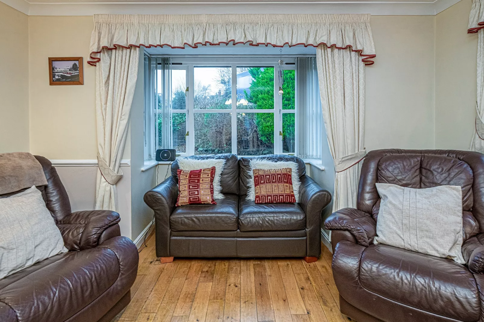 The Beeches-Living room