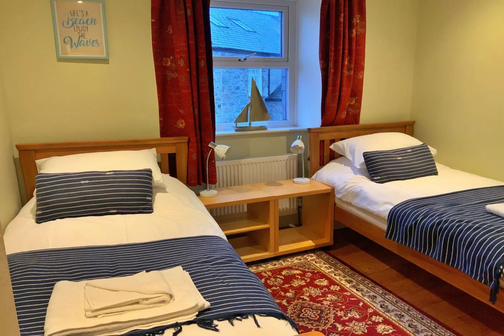 Beau View at Gadlys House-Bedroom