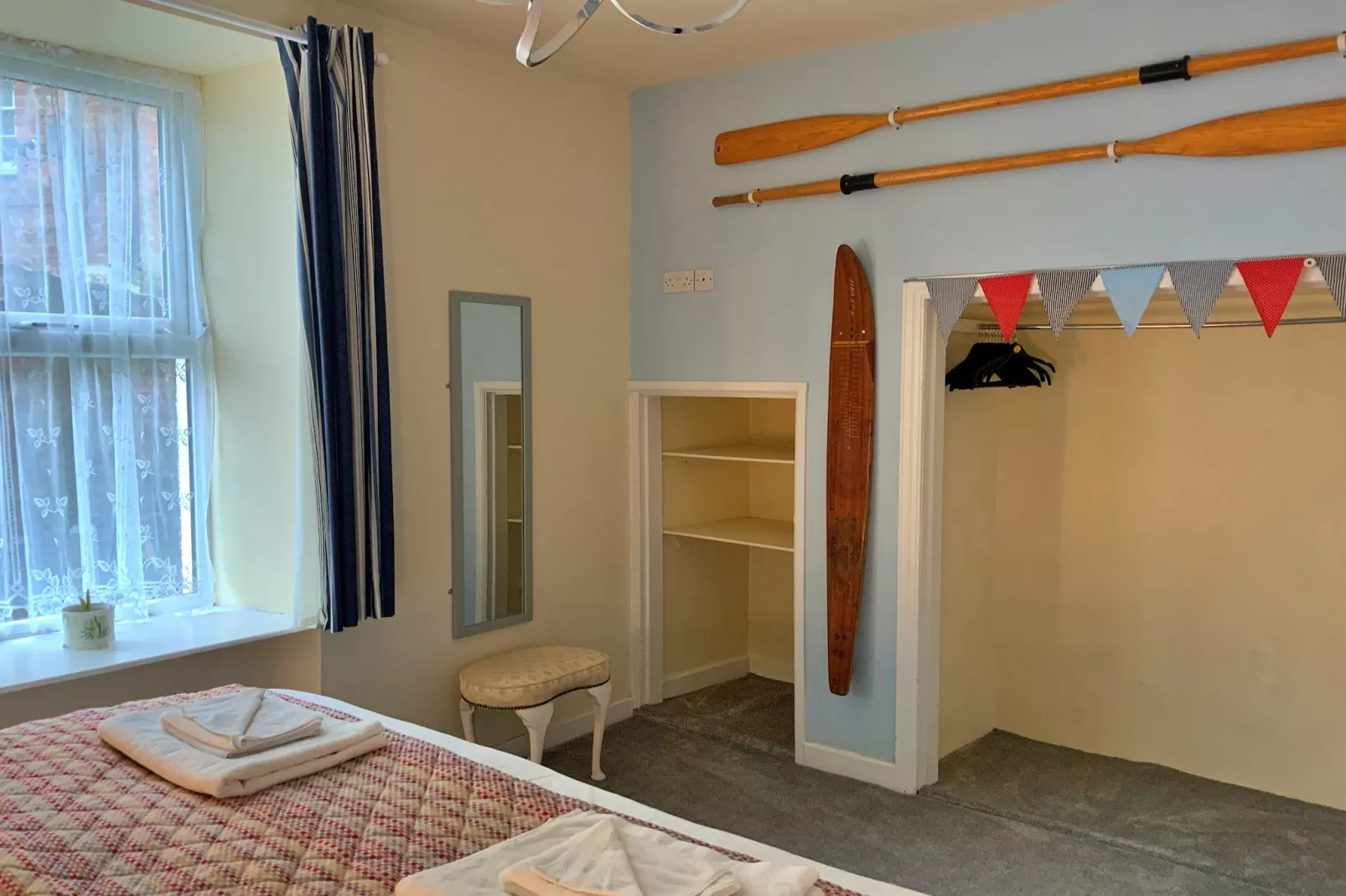 No. 62 at Gadlys House-Bedroom