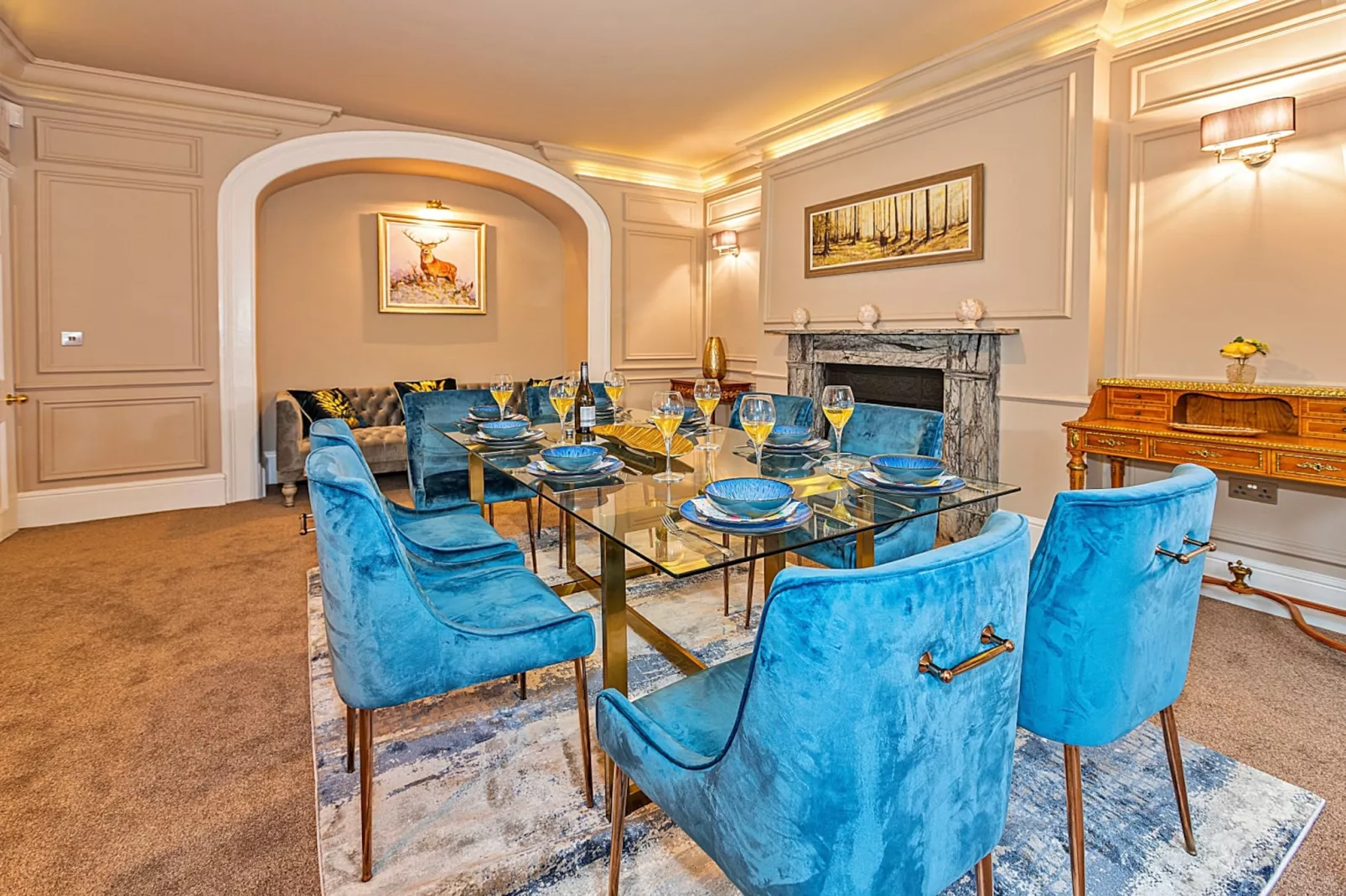 Ttich Manor Retreat-Dining room