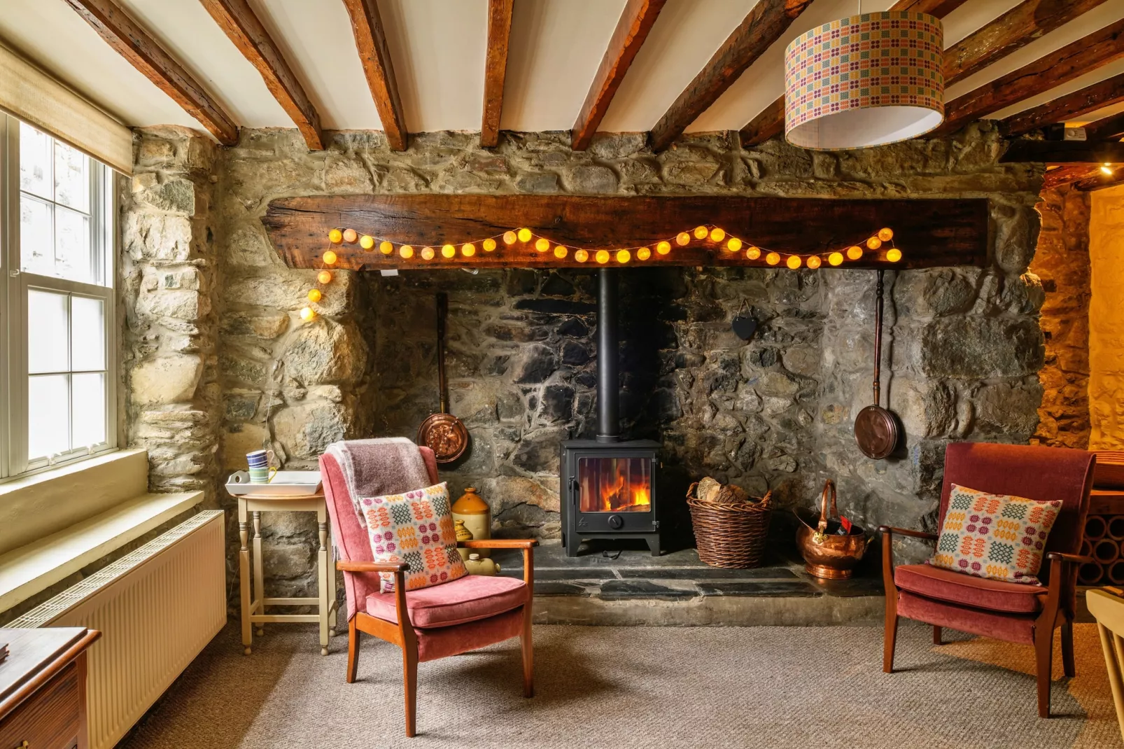 Hope House (Ty-Gobaith)-Living room