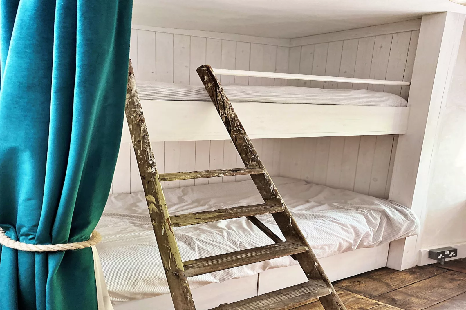 Calm Cottage, Kingsand-Bedroom