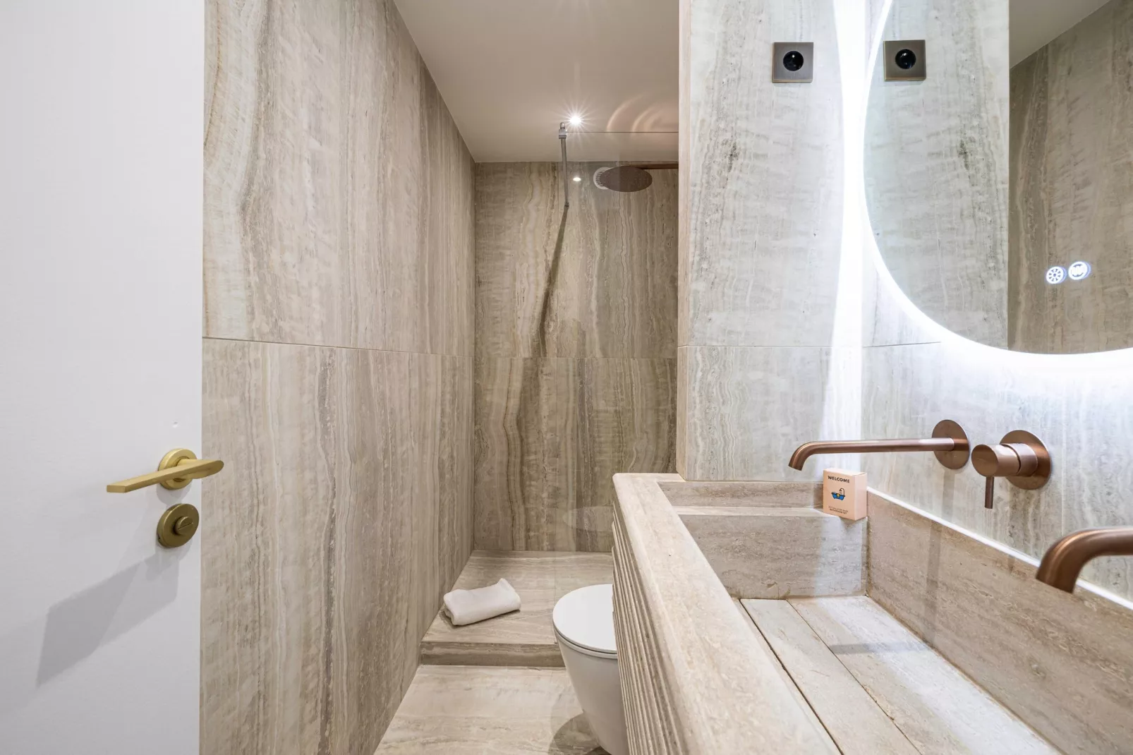JB-9-LERINS-Salle de bain