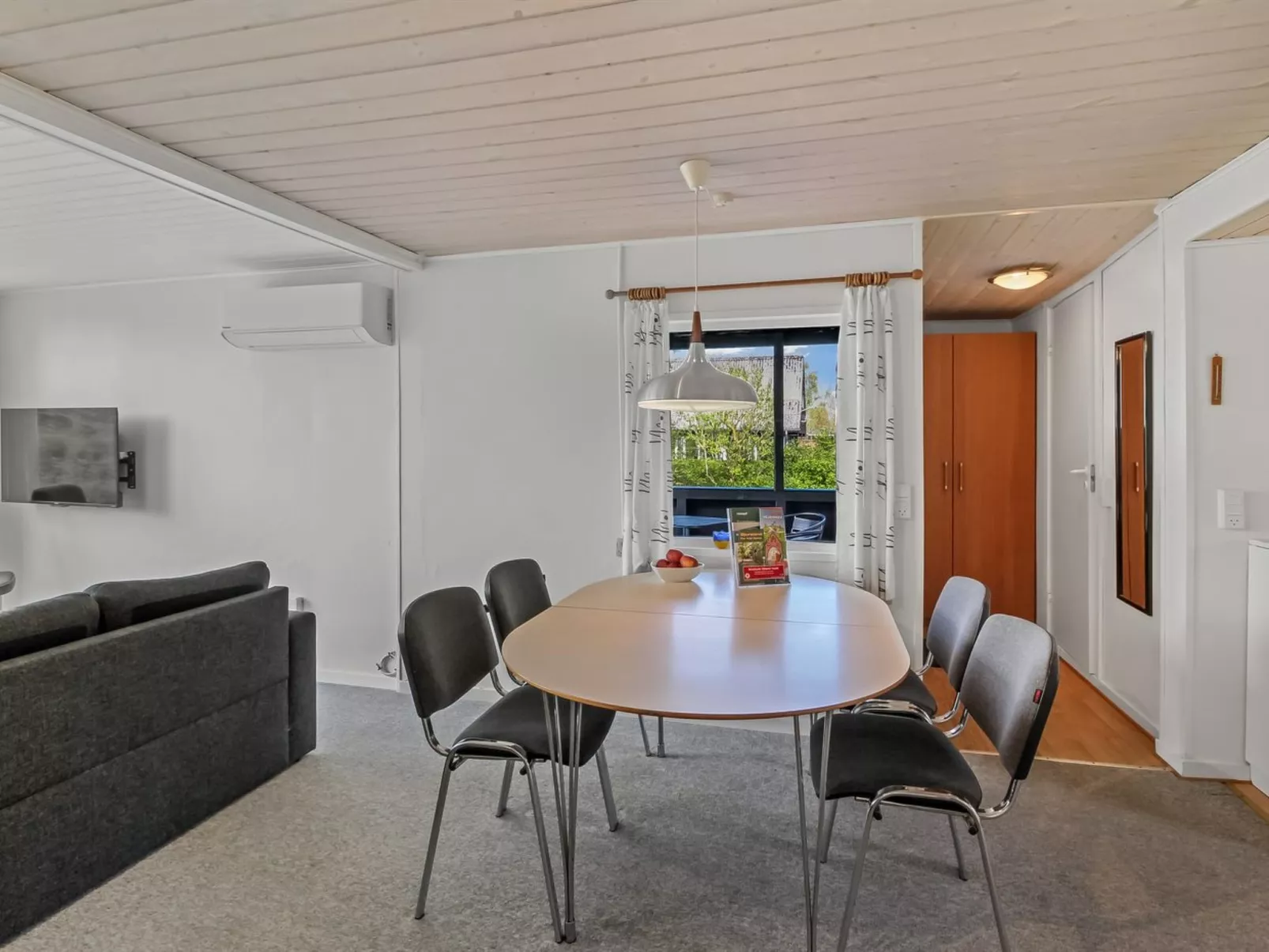 "Efraima" - 230m from the sea-Inside