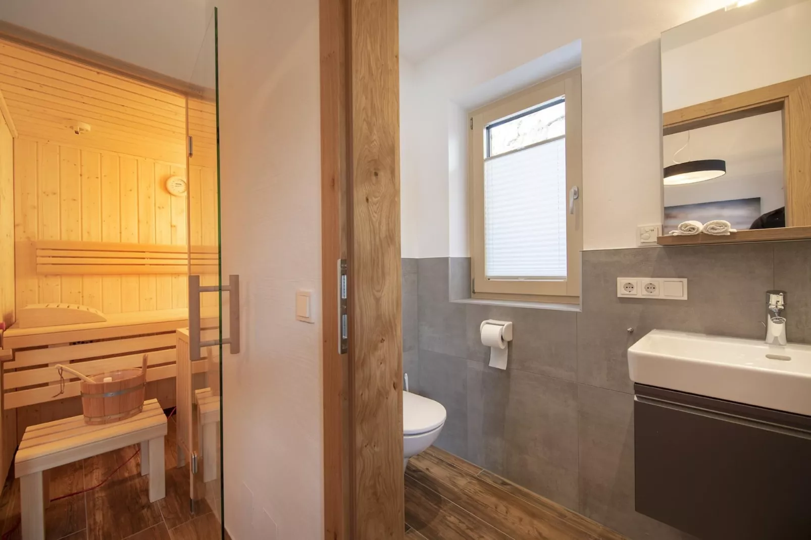 Nationalpark Chalet Stein am Ferner-Bathroom