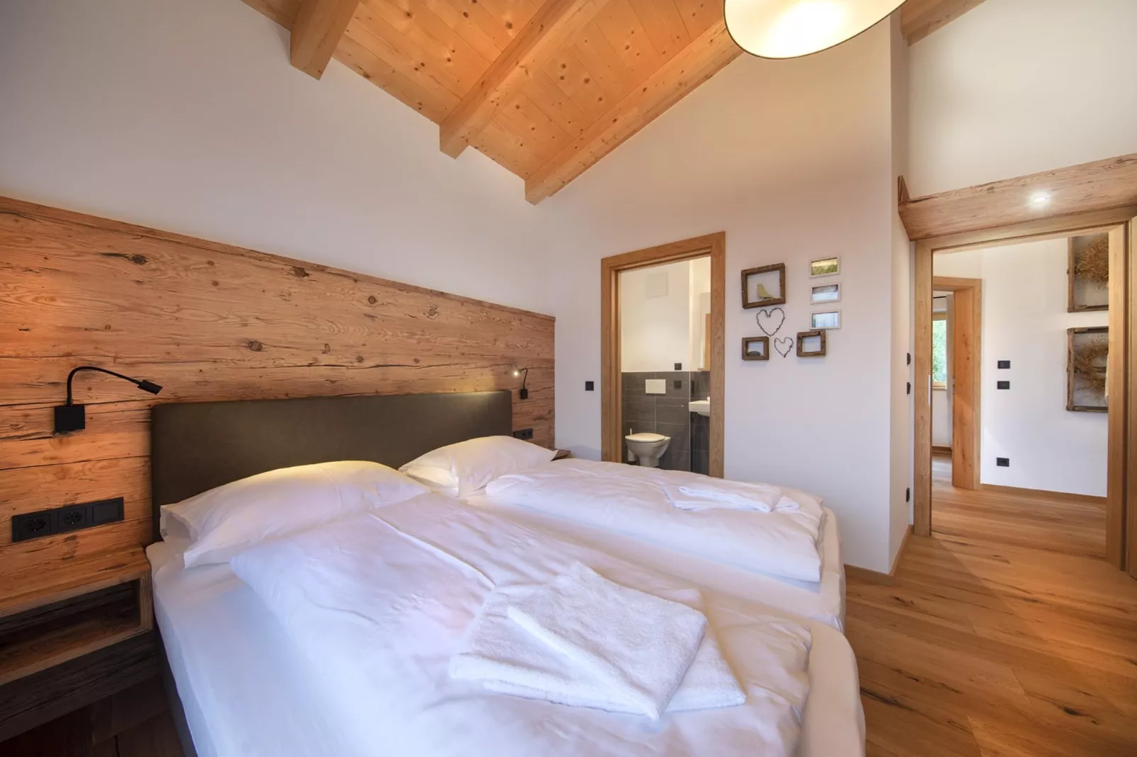 Nationalpark Chalet Kreuzspitze-Bedroom