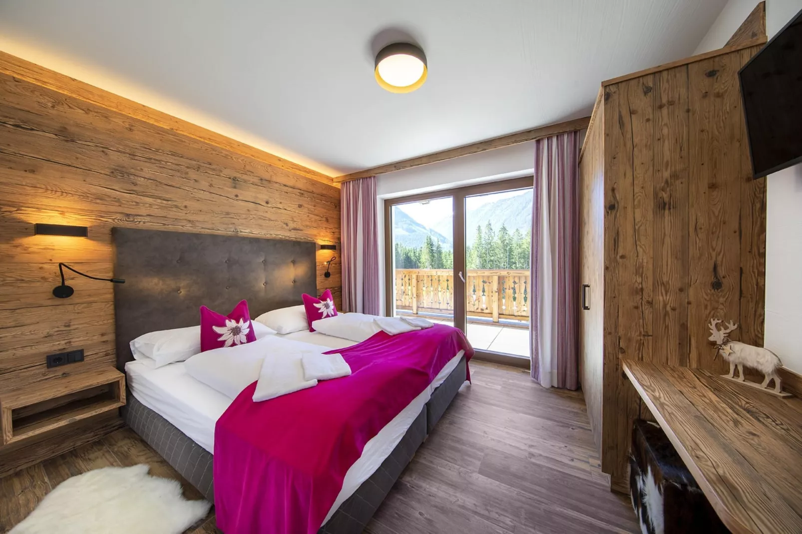 Nationalpark Chalet Reichenbergerspitze-Bedroom