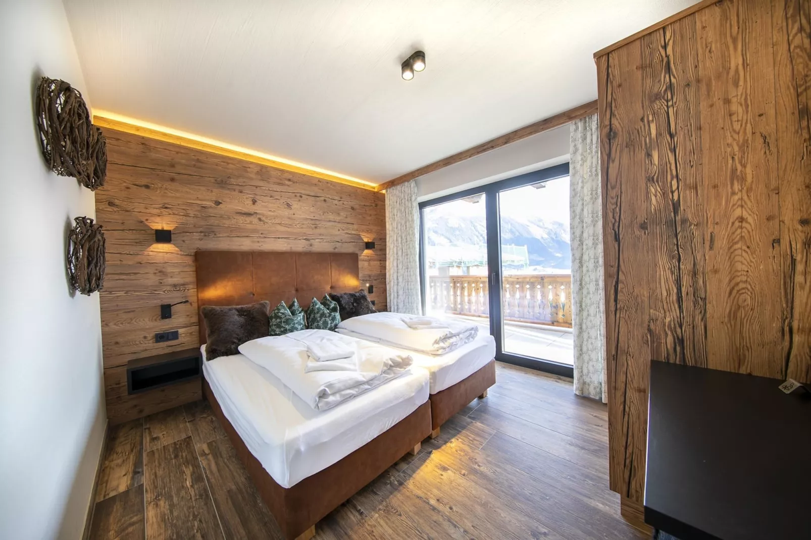 Nationalpark Chalet Kuhhaut-Bedroom