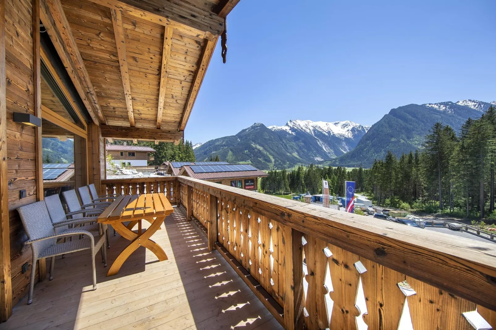 Nationalpark Chalet Malhamhorn-Terrace balcony