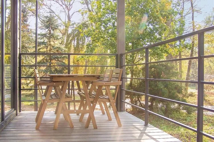 Domki wakacyjne nad jeziorem Cieszyno-Balcon-terrasse