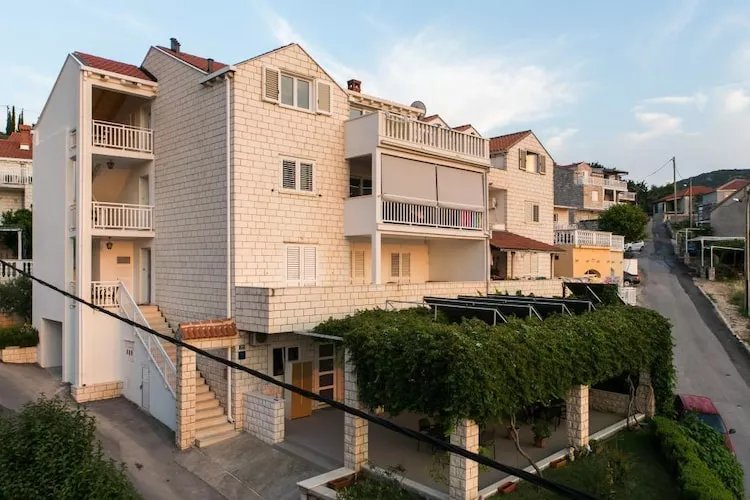 Apartments Villa Dubrovnik- Superior Studio Apartment with Terrace and Sea View