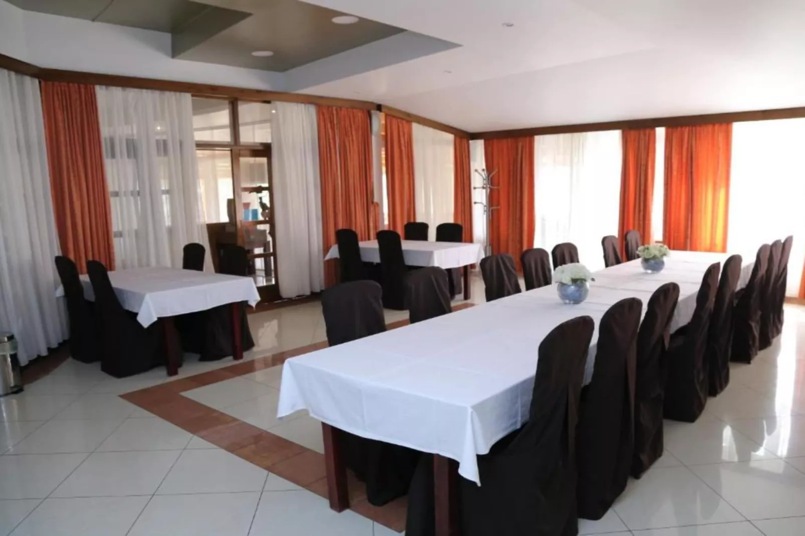 Hotel Orion - Single Room with Mountain View-Einrichtungen