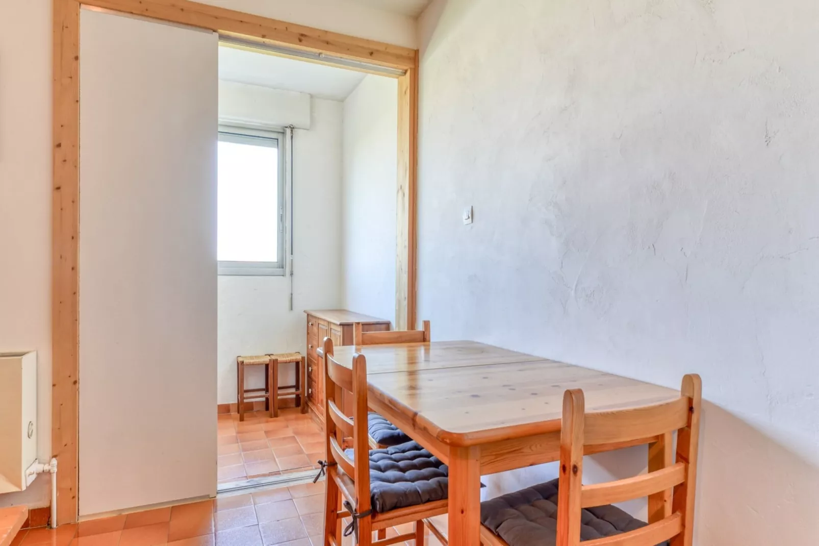 Les Asphodeles N°24- ST4-Esszimmer