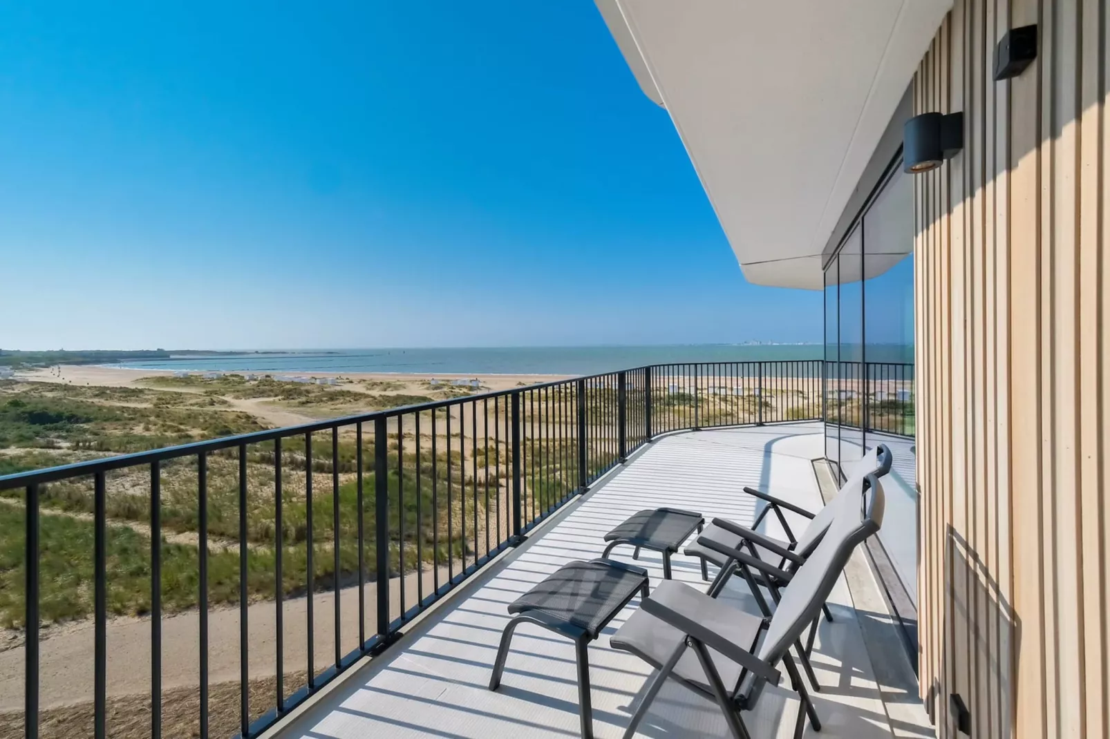 Breskens Apartments & Penthouses 4-Exterior summer