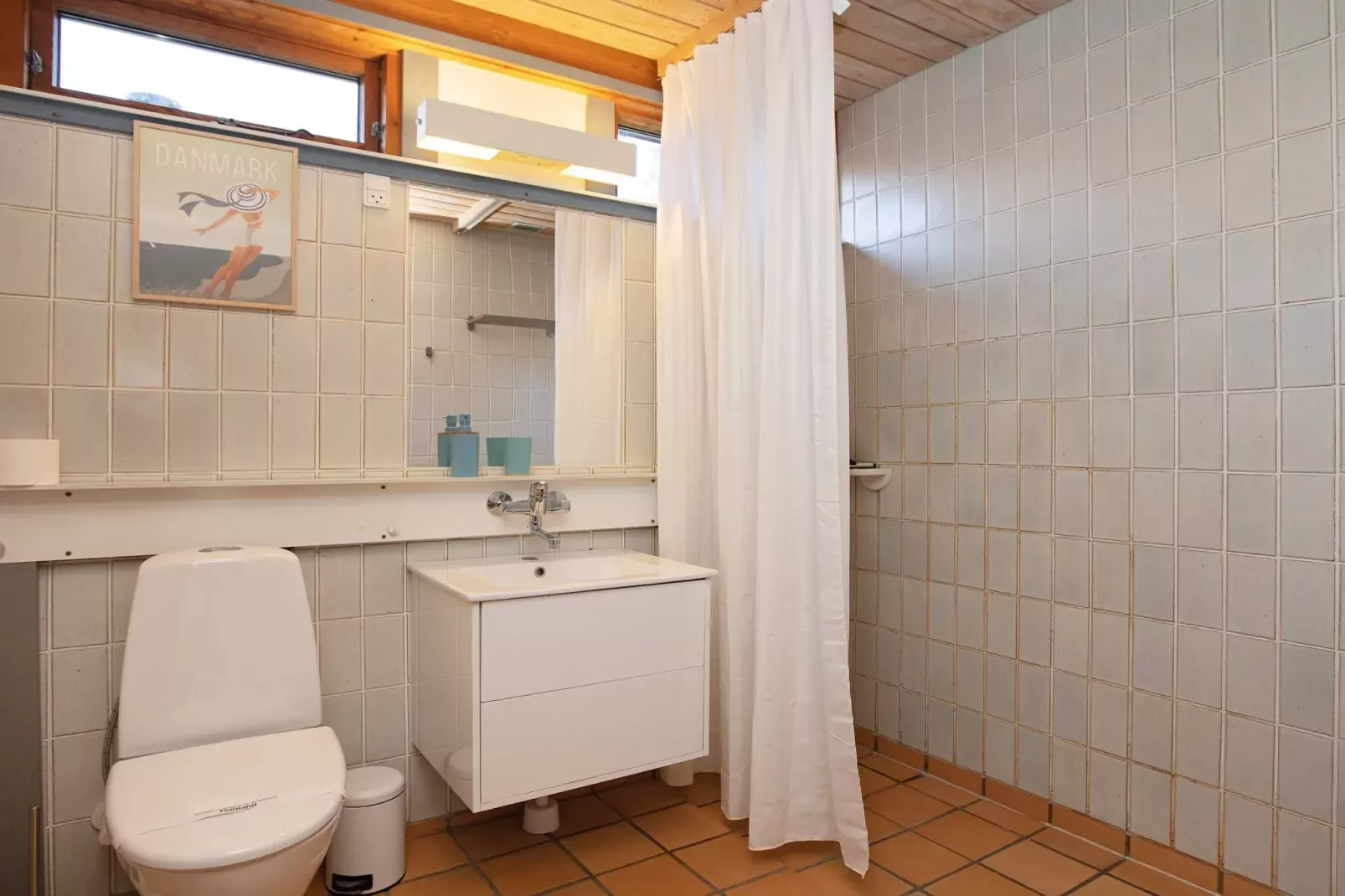 3 room-Indoor