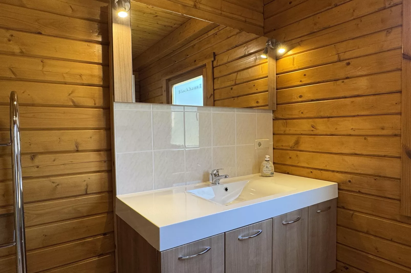 Blockhaus I-Bathroom