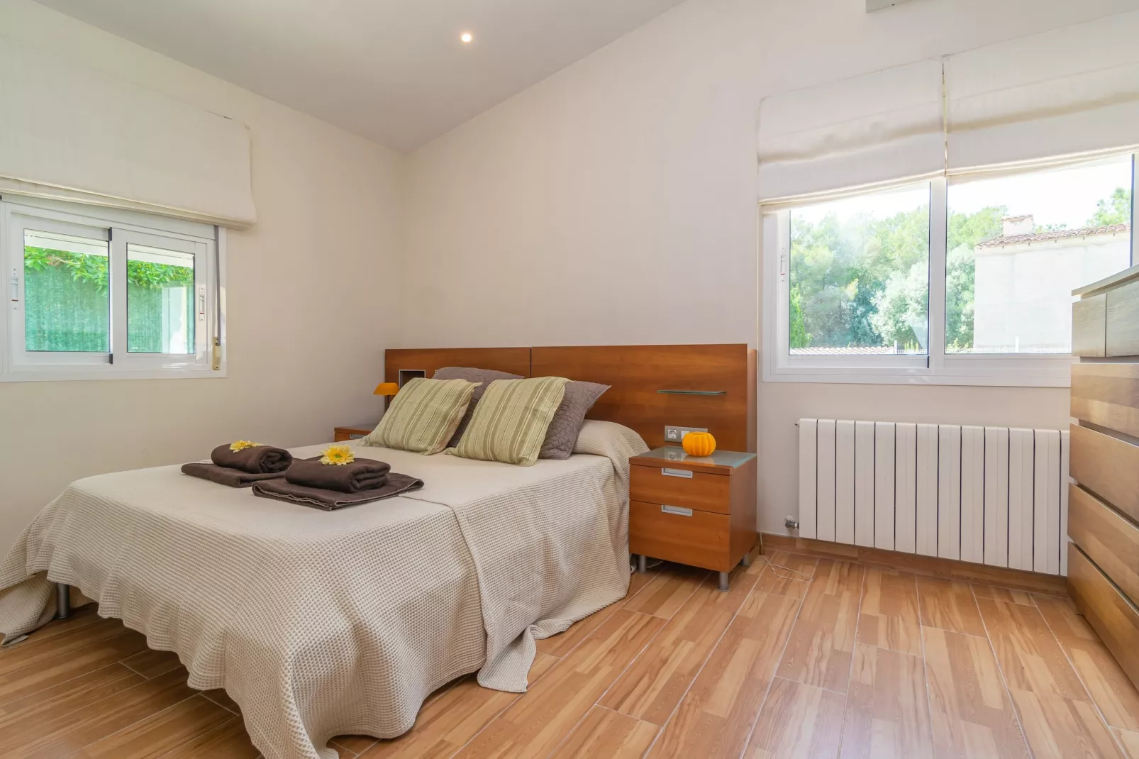 RomanÍ-Bedroom