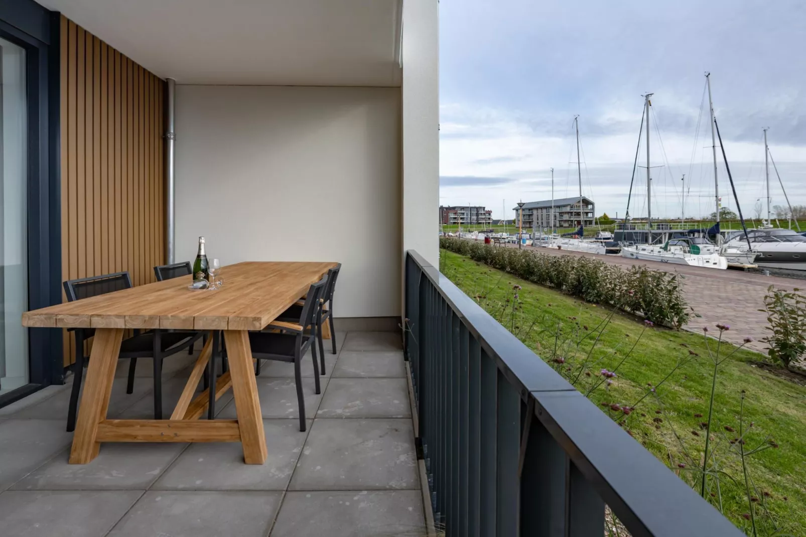 Harbour Loft 1E Résidence Marina havenzicht-Terrace balcony