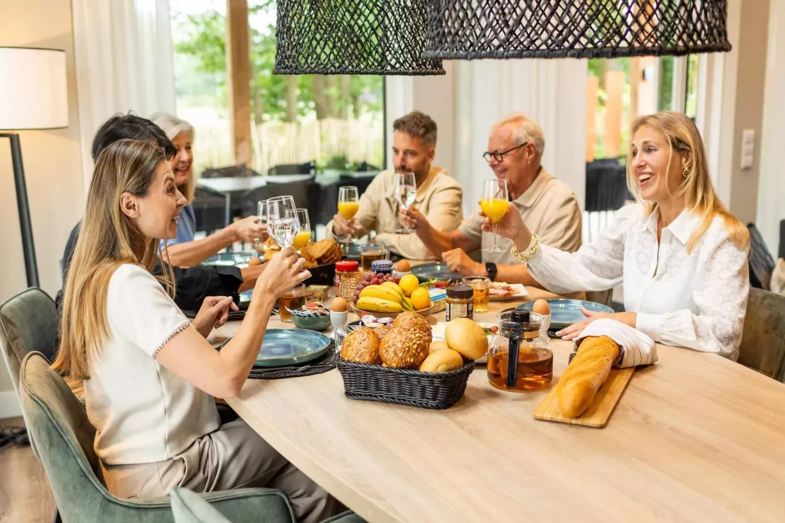 Bos Villa met Sauna  8 personen-Esszimmer