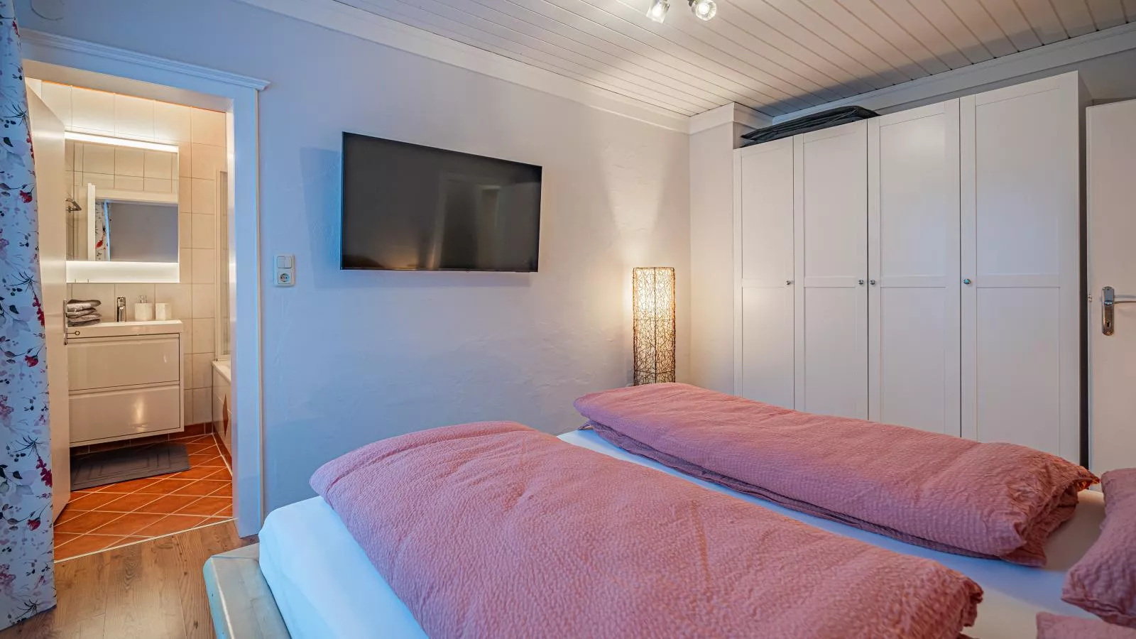 Moser-Bedroom