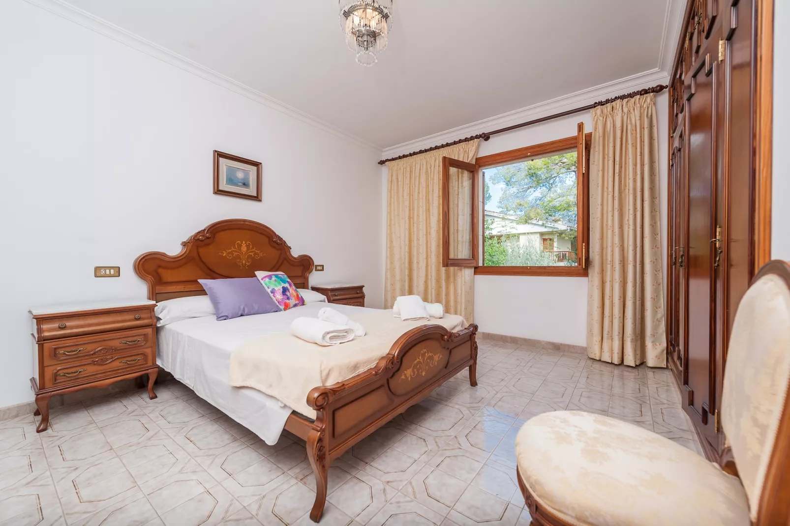 Villa Vallespir-Schlafzimmer