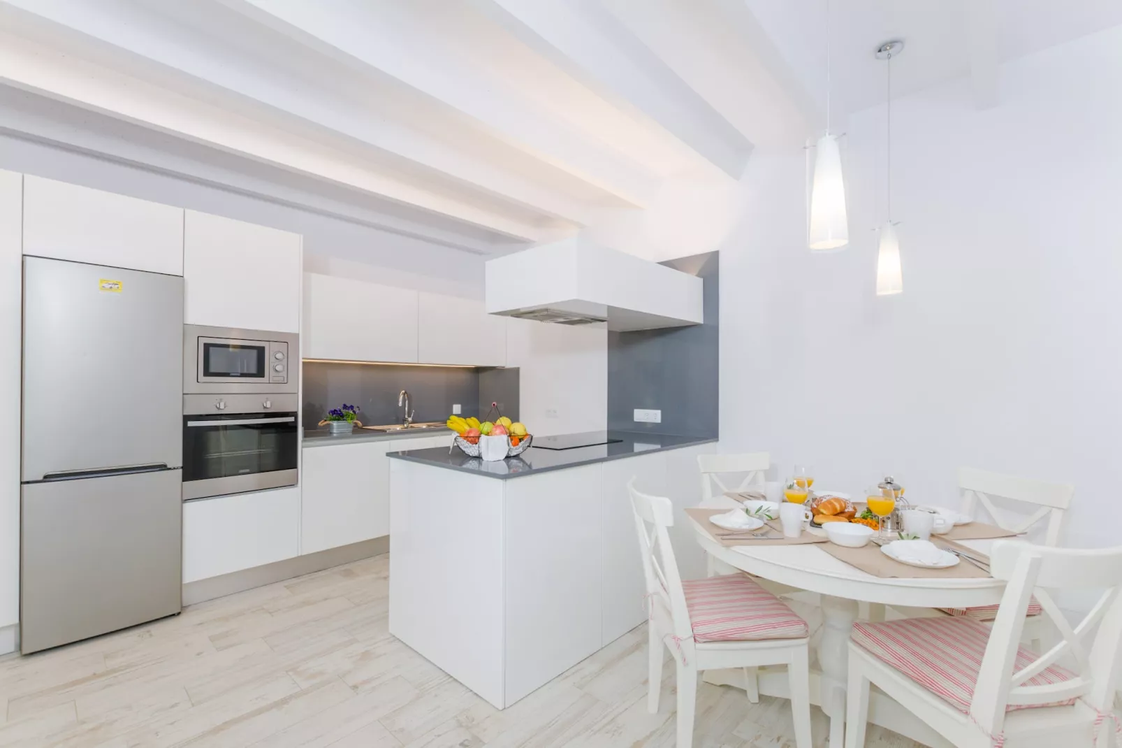 Es Reco-Kitchen