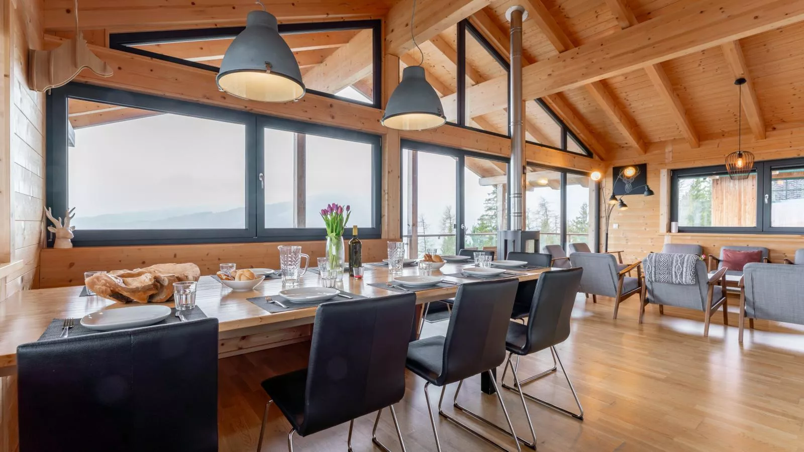 Alpina Lodge-Dining room