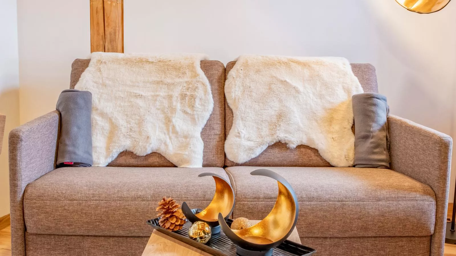 Deluxe Zirberl Top 1-Wohnzimmer