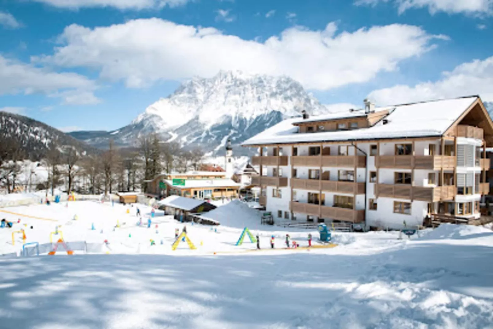 Zugspitz Suites Lermoos 7-Exterior winter