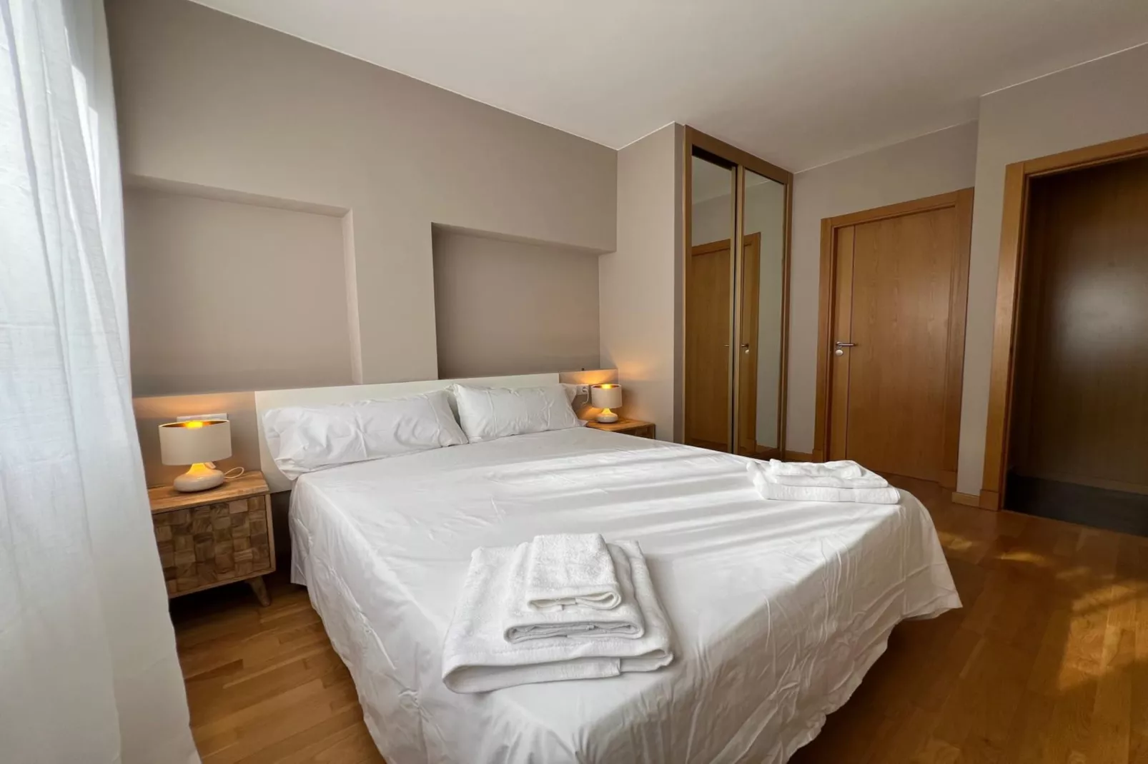 YourHouse Lagoa-Bedroom