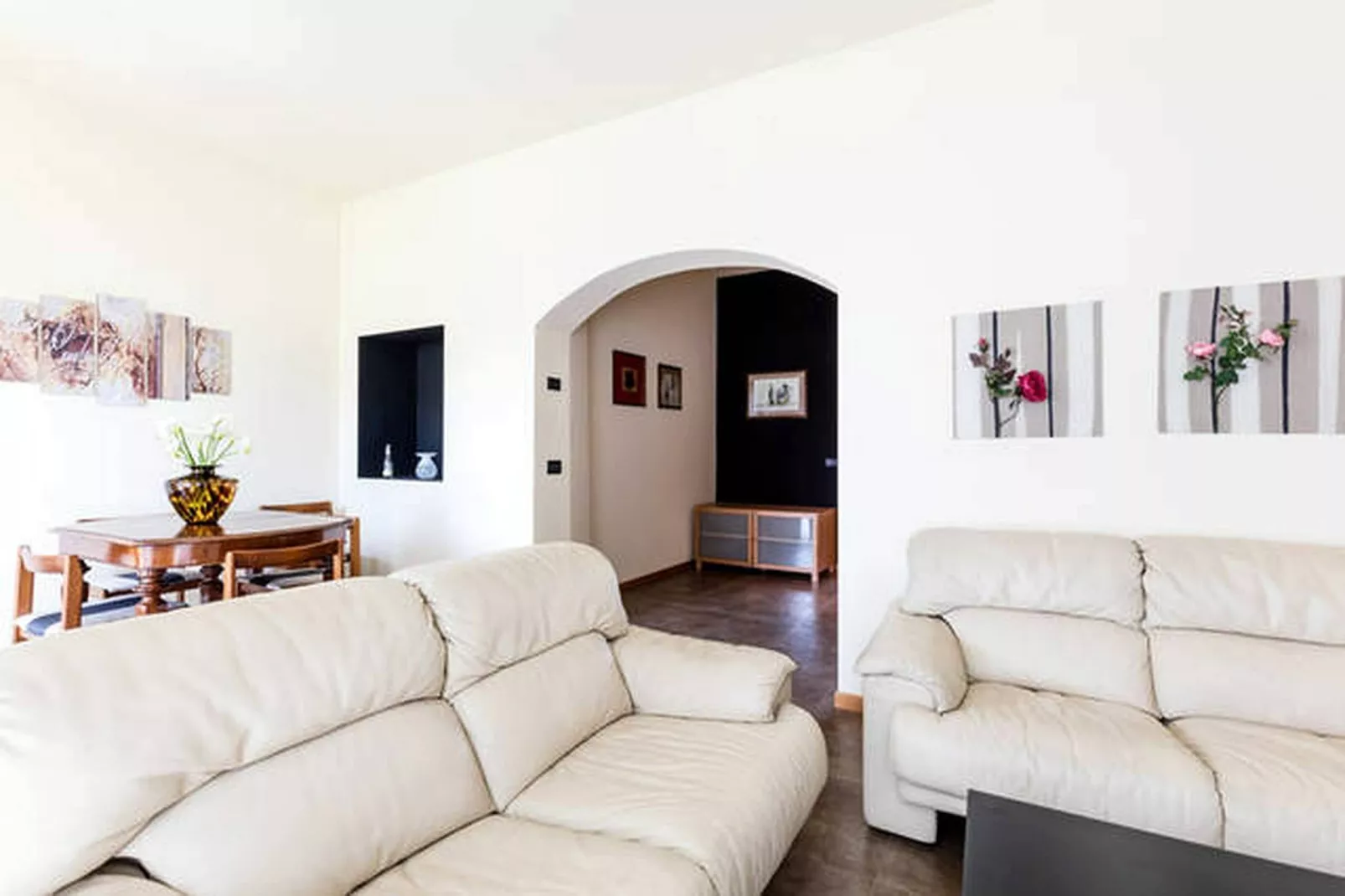 Pinot Bianco-Living room