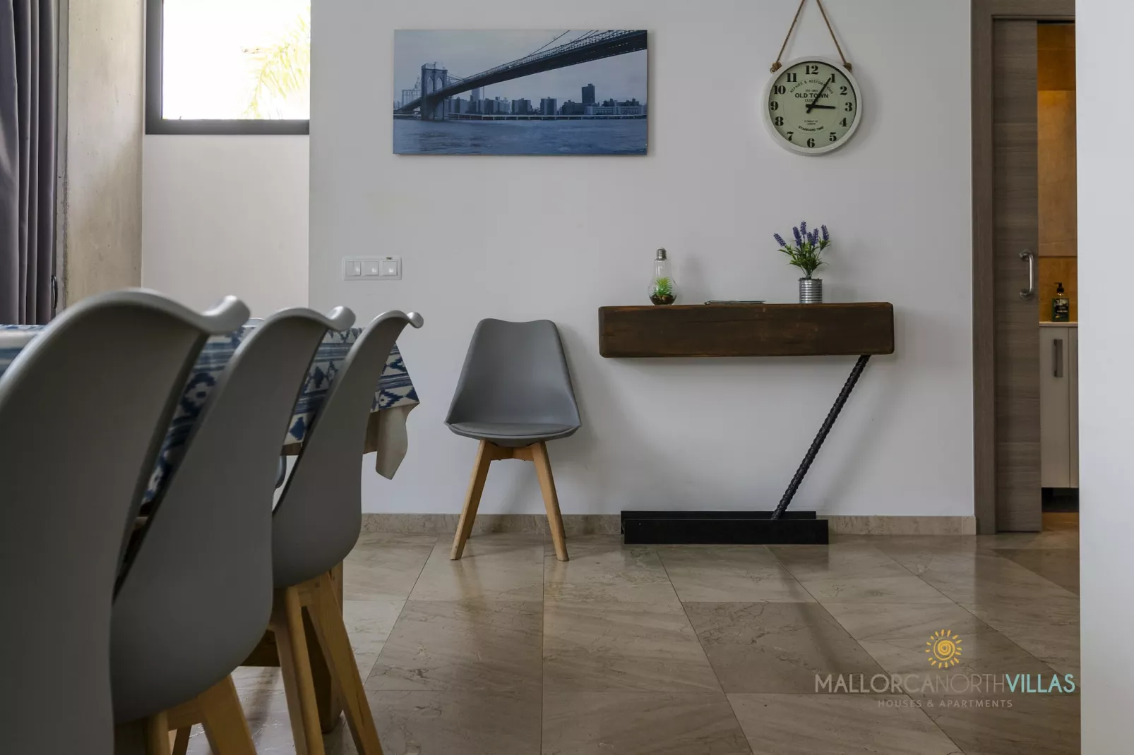 VILLA IOLA IDEAL PARA FAMILIAS A 150M DE LA PLAYA-Dining room