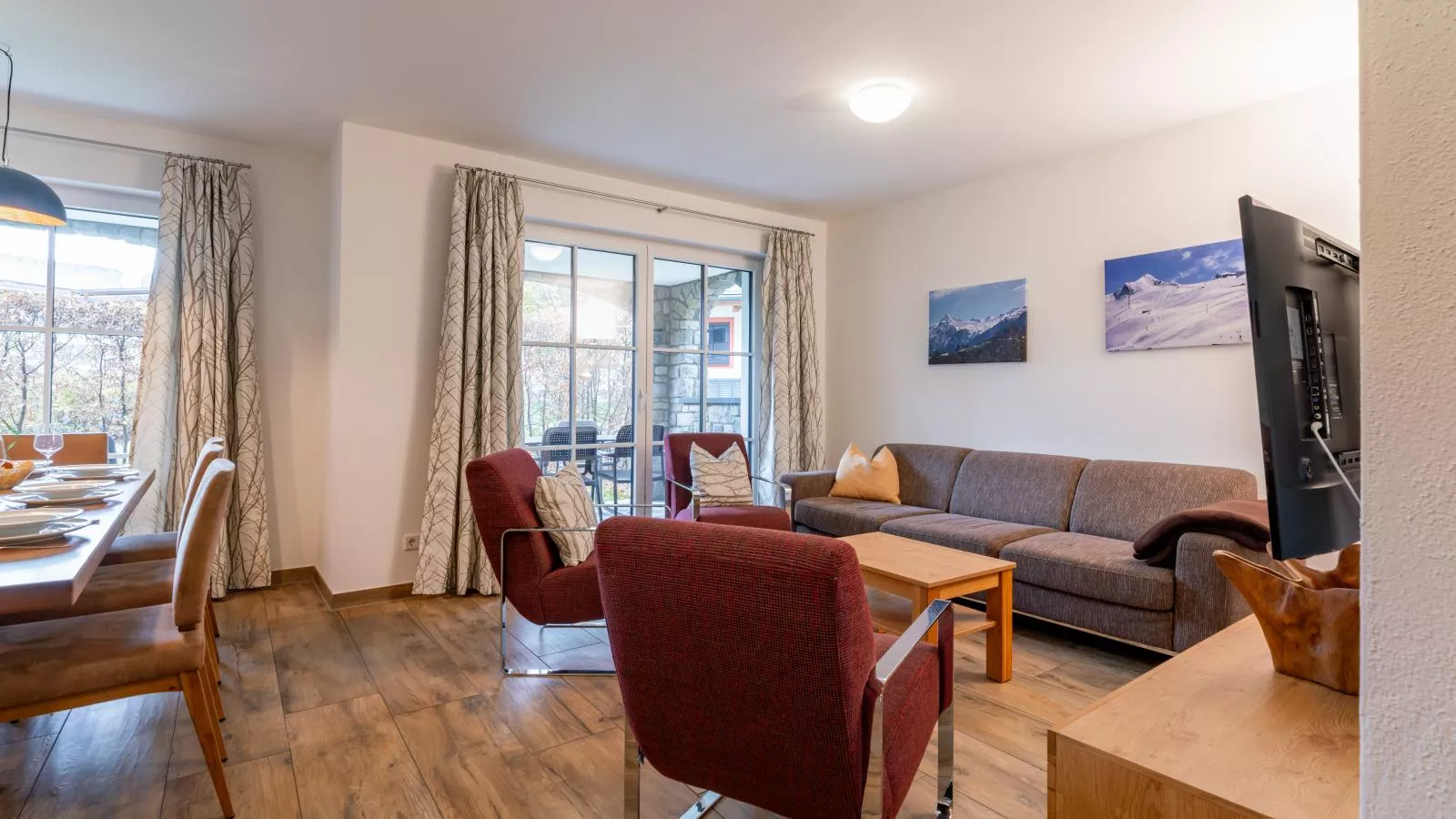 Tauern Suites Mitterwirt TOP 204-Living room