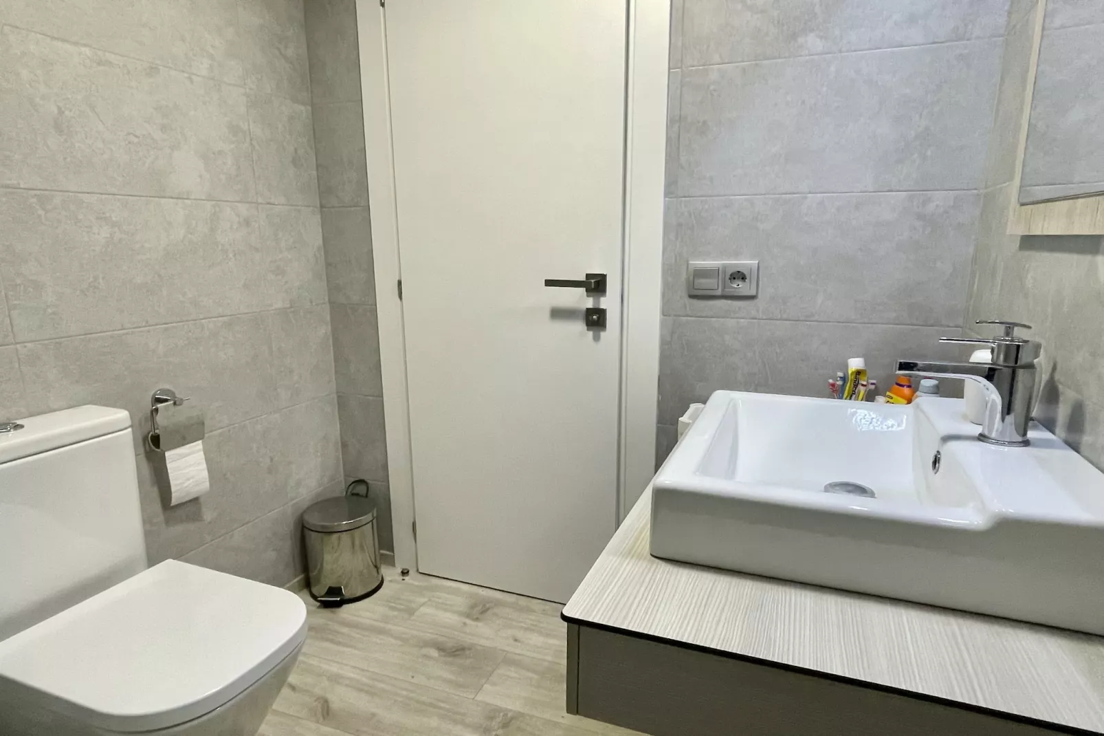 FESTASTAR 104-Bathroom