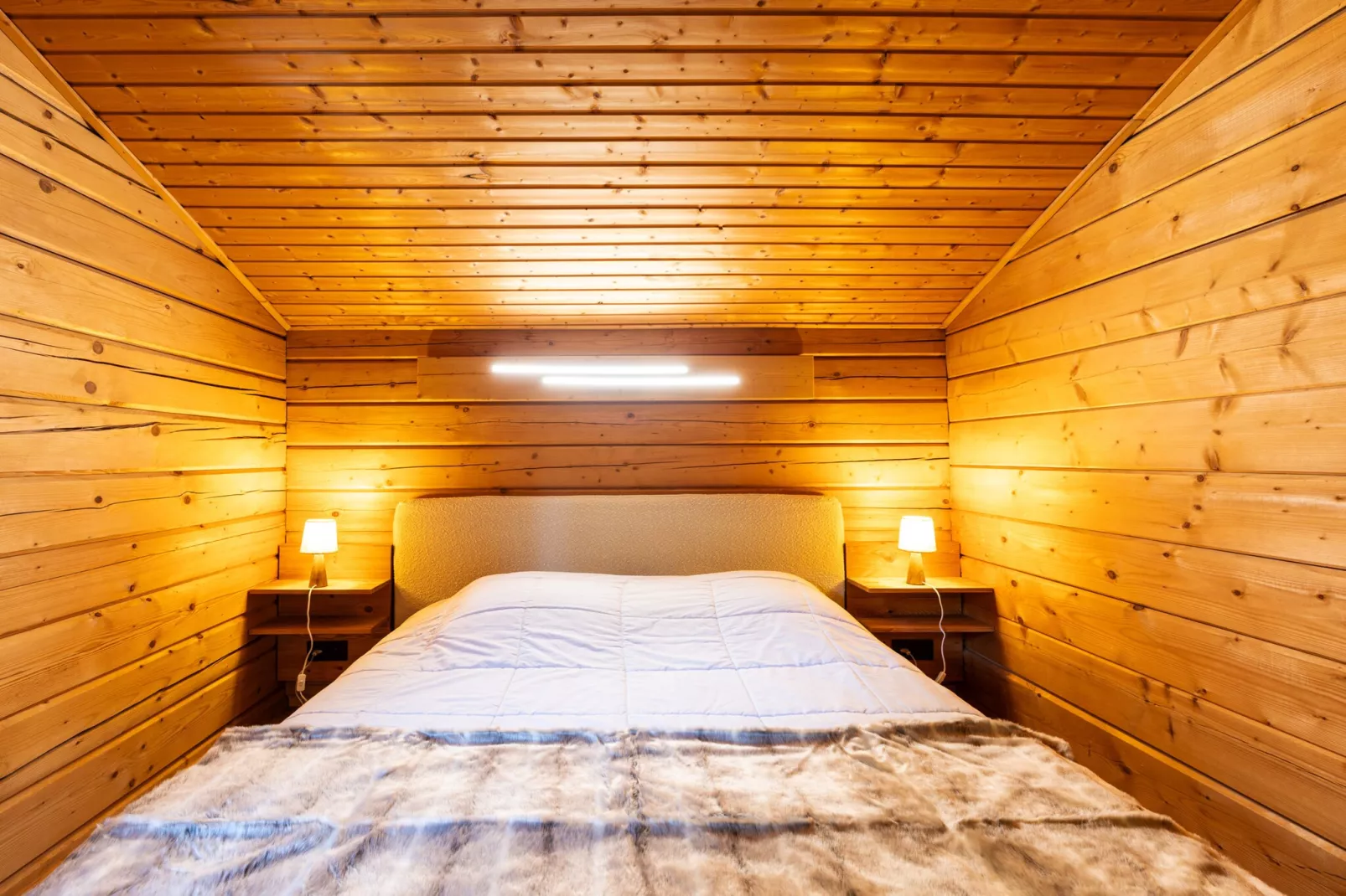 BOIS DE CHAMPELLE N°28 - 4P8-Bedroom