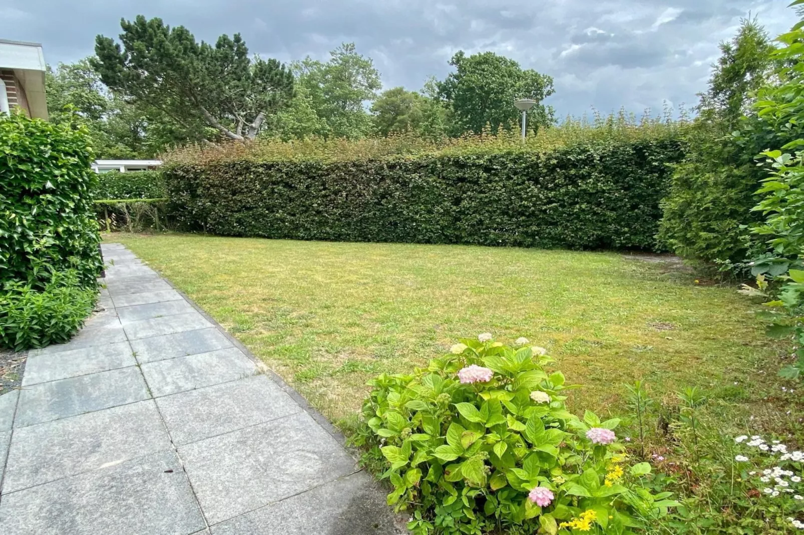 Eureka 027-Gardens summer