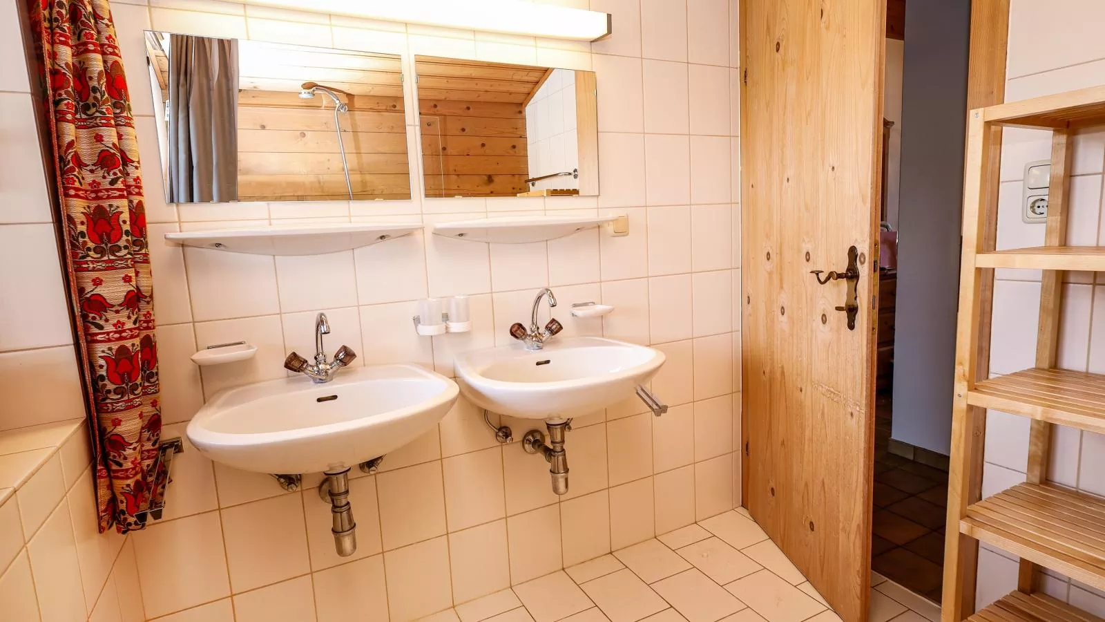 Müller Nr 1 und 2-Bathroom