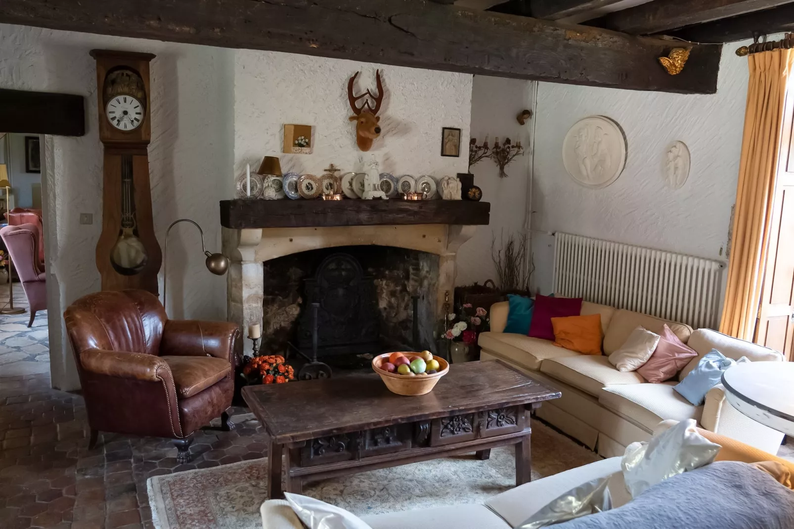 LE VIEUX CHATEAU-Wohnzimmer