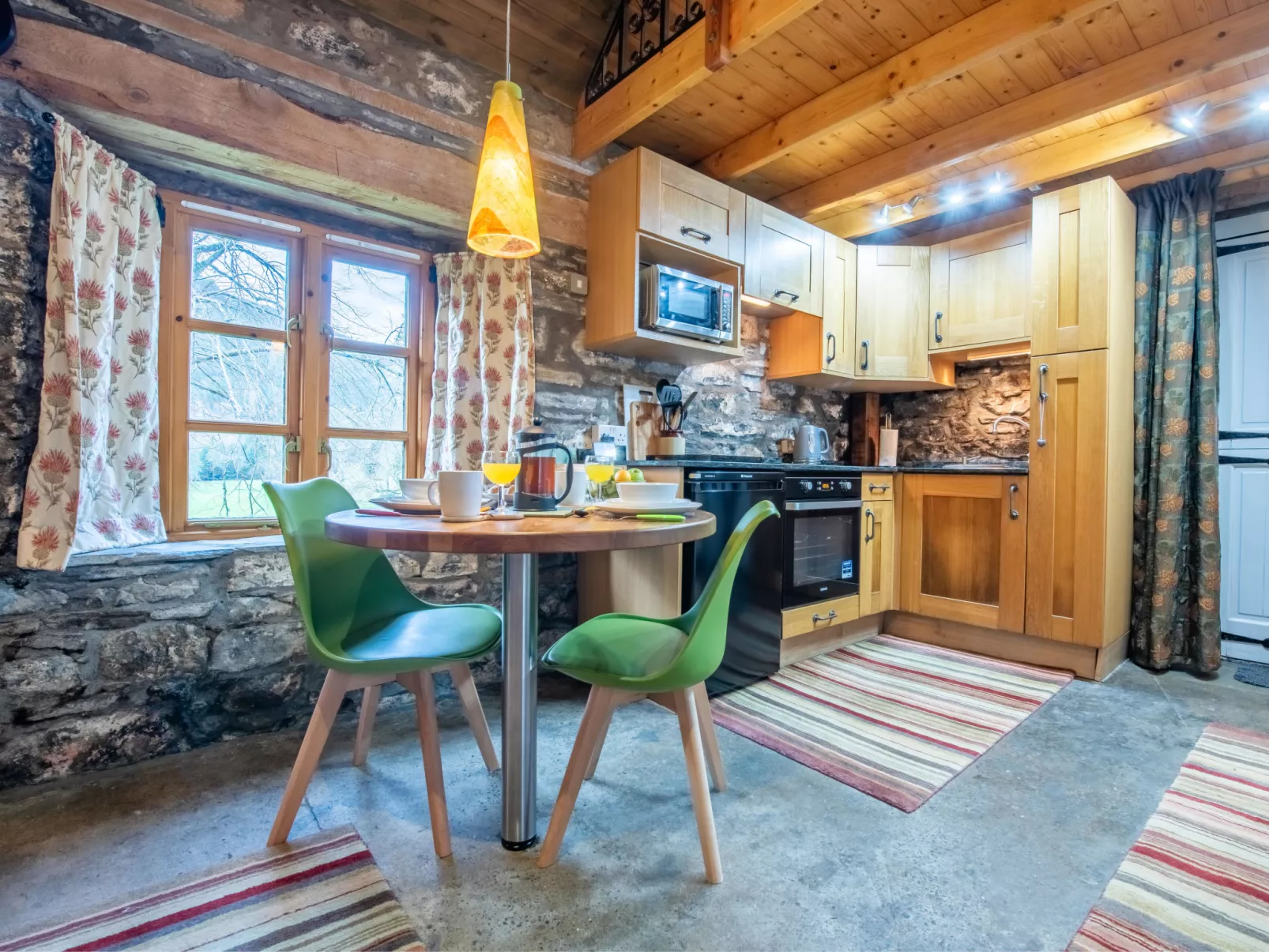 The Romantic Bothy-Inside