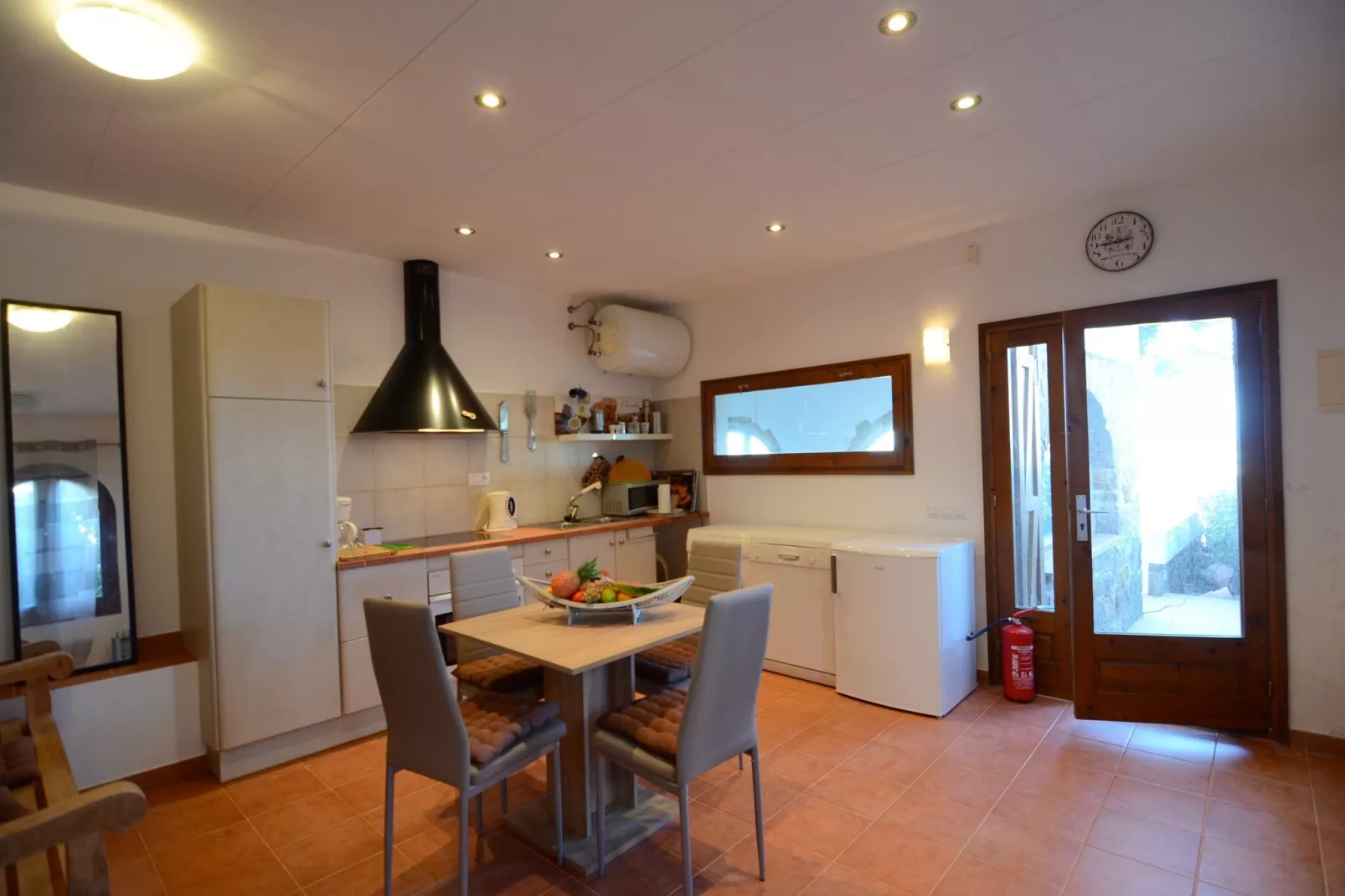 VILLA GARBINELL-Dining room