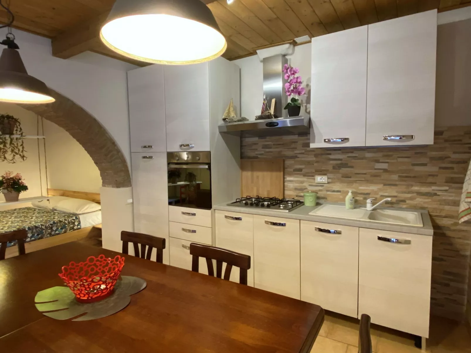 Angolino di Borgo-Inside