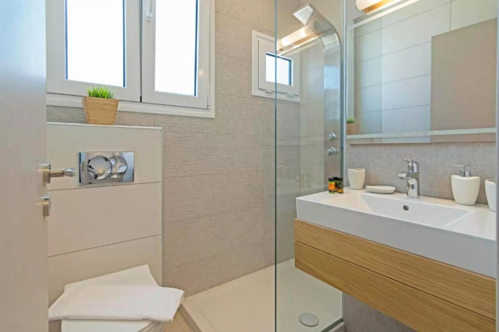 Sonja 2-Bathroom