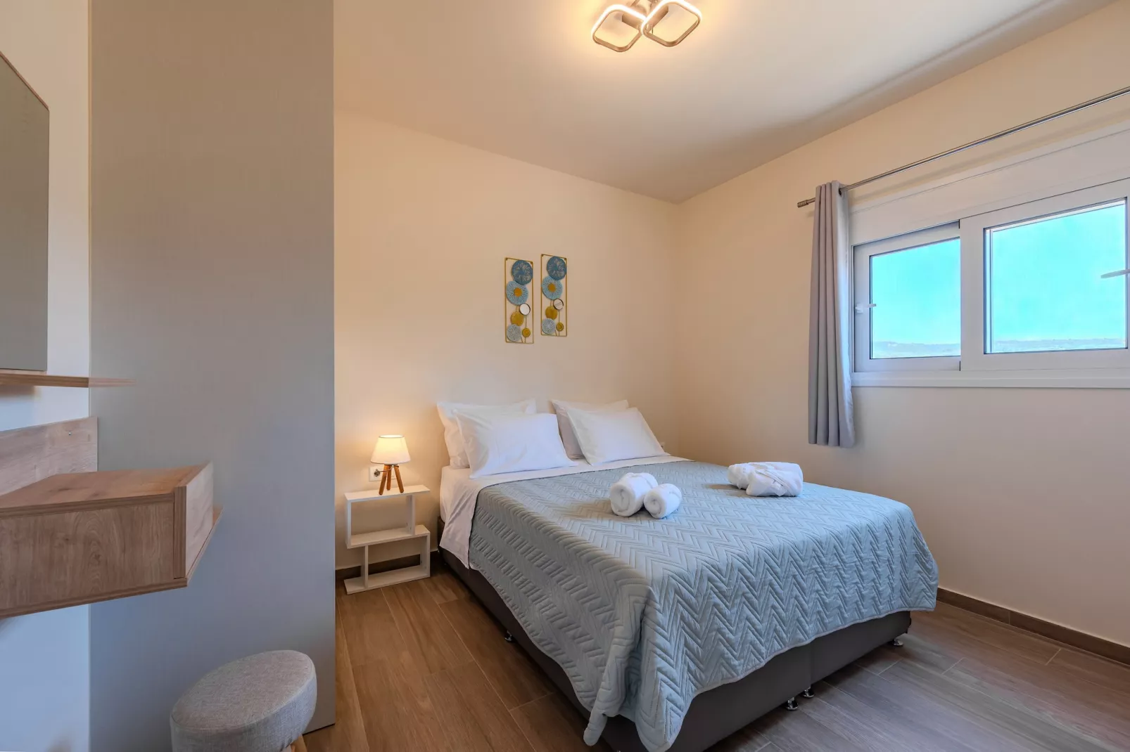 Nevelo Amethyst-Bedroom