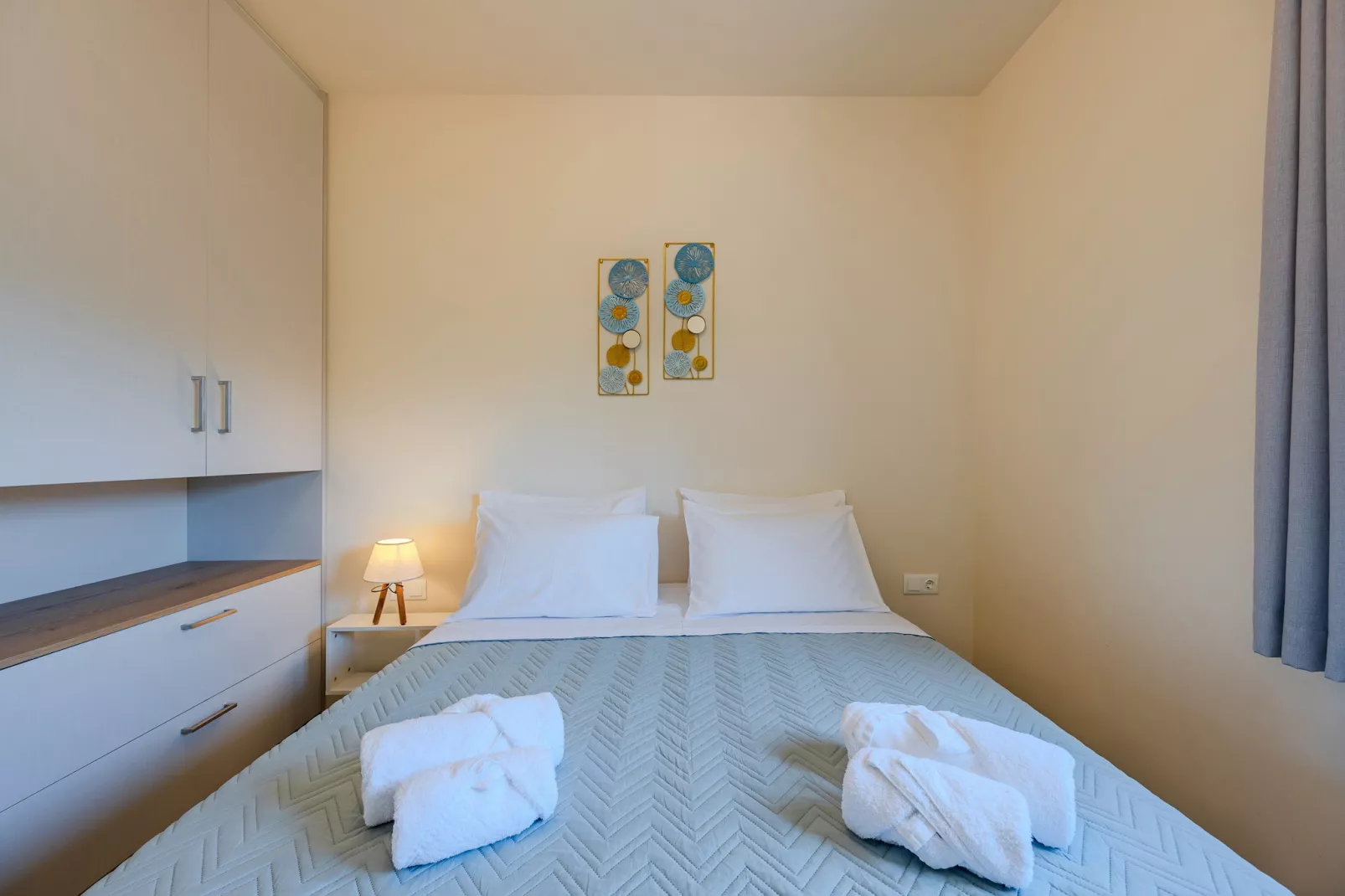 Nevelo Diamond-Bedroom