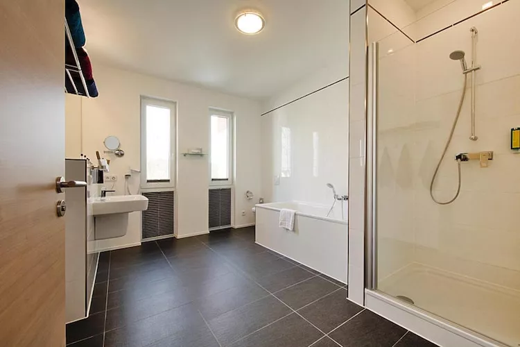 Luxus Appartement / 4 Personen-Bathroom