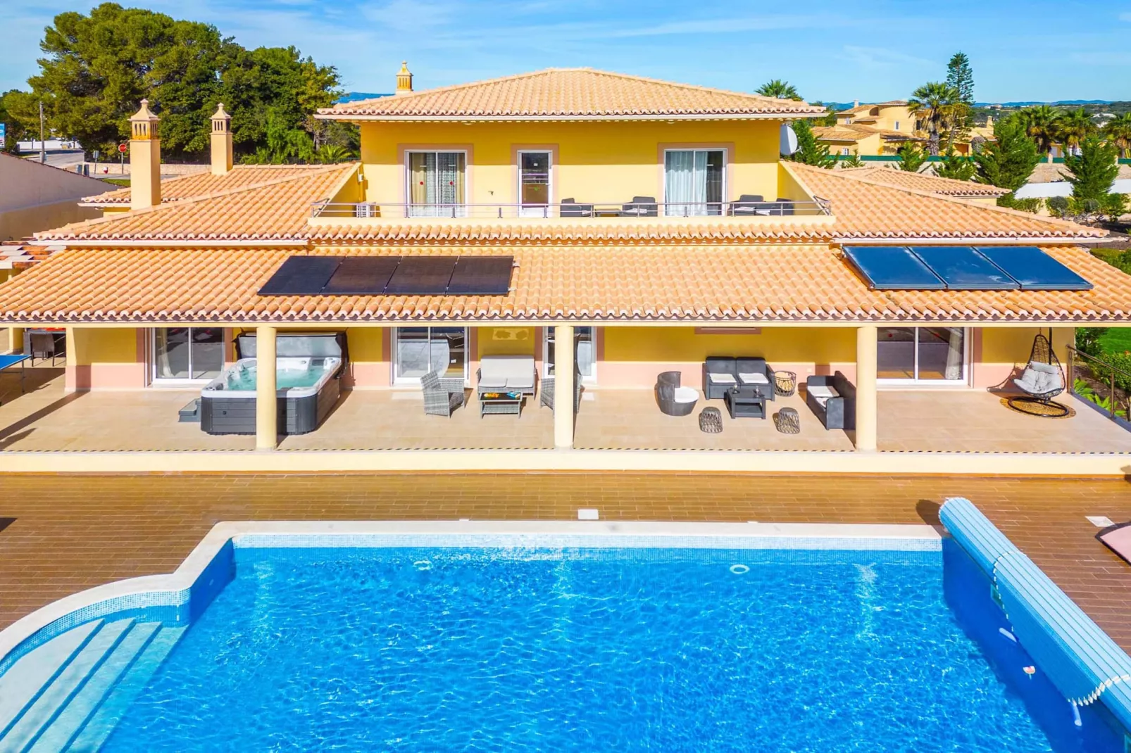 Villa Golden Bay-Schwimmbad